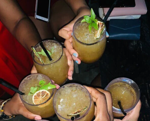 Excursion nocturne avec cocktails aux Seychelles, Sortie nocturne Excursion nocturne avec cocktails aux Seychelles, Sortie nocturne